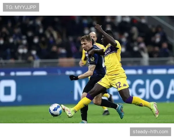 足球新星崭露头角,状态回暖备受关注。 足球新星崭露头角,状态回暖备受关注。